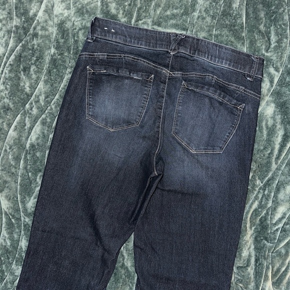 EUC Women's Democracy "Ab" Technology Straight Leg Jeans 🦋 - Picture 4 of 12